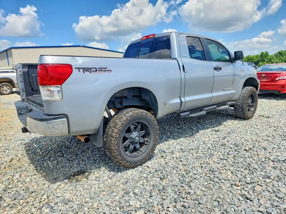 2011 TOYOTA TUNDRA DOUBLE CAB SR5  