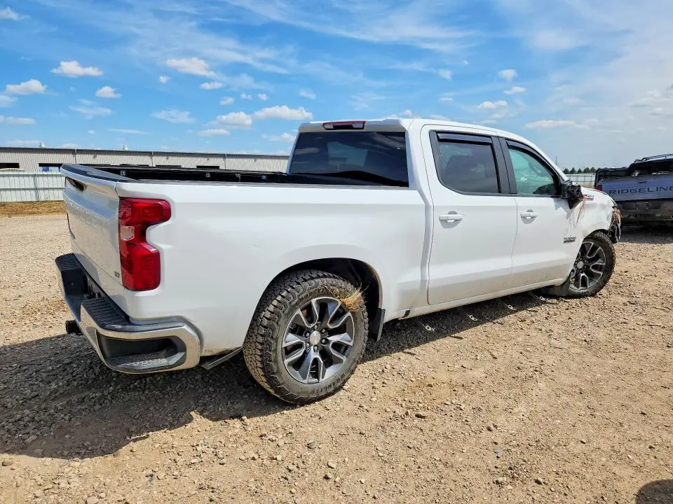 2024 CHEVROLET SILVERADO K1500 LT  