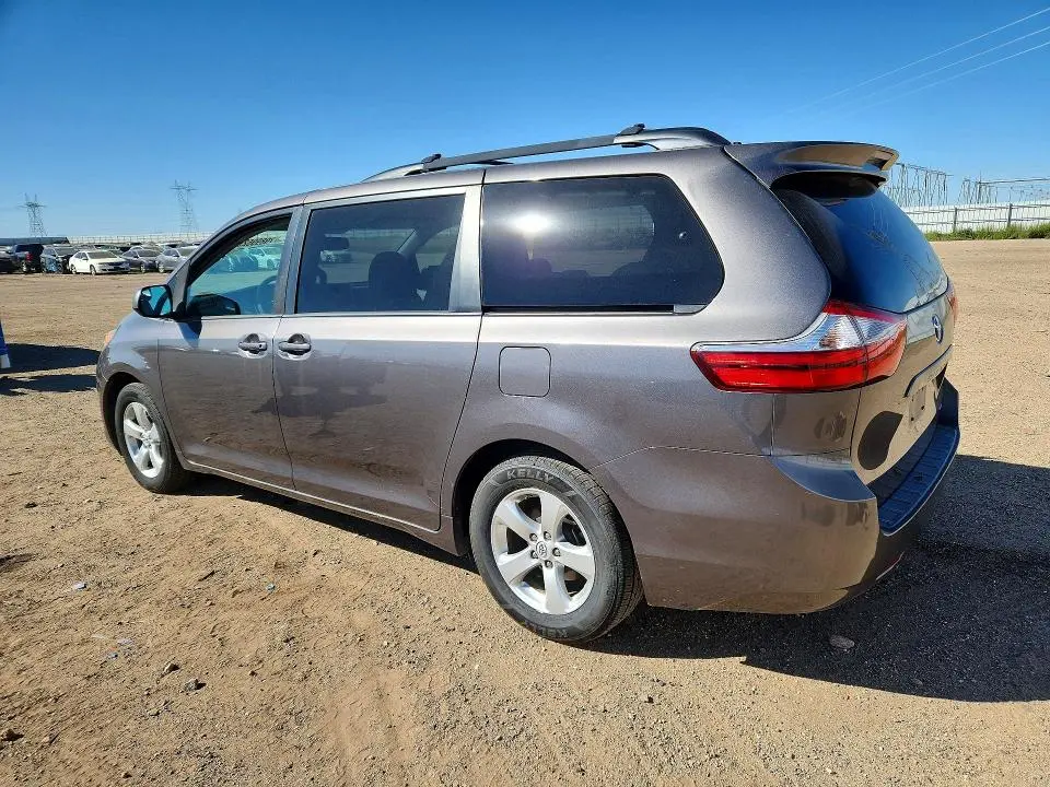 2017 TOYOTA SIENNA LE 8-PASSENGER  