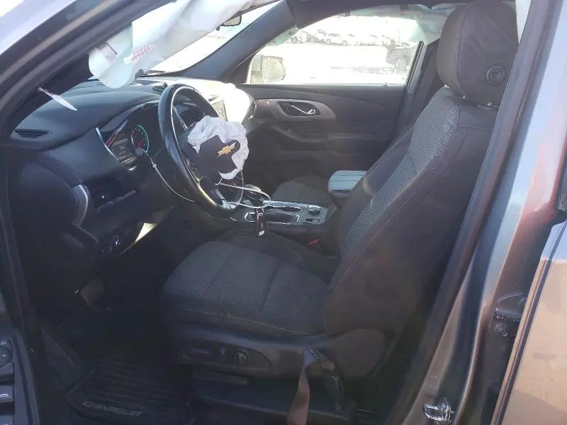 2023 CHEVROLET TRAVERSE LT  