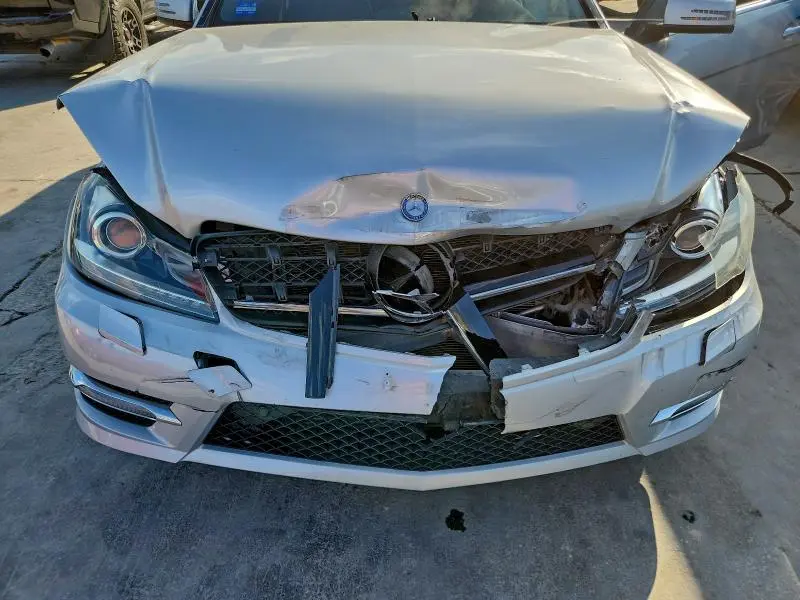 2012 MERCEDES-BENZ C 250  