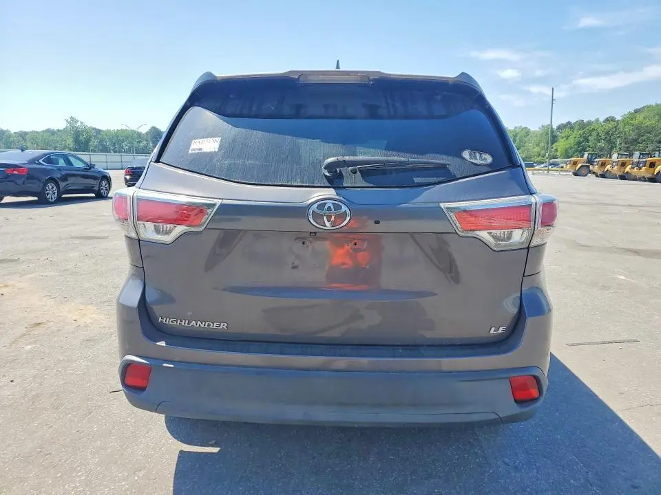 2015 TOYOTA HIGHLANDER LE PLUS  