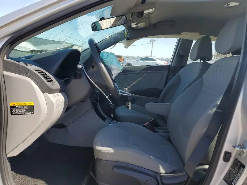 2013 HYUNDAI ACCENT GLS  