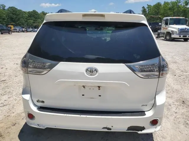2014 TOYOTA SIENNA SPORT  