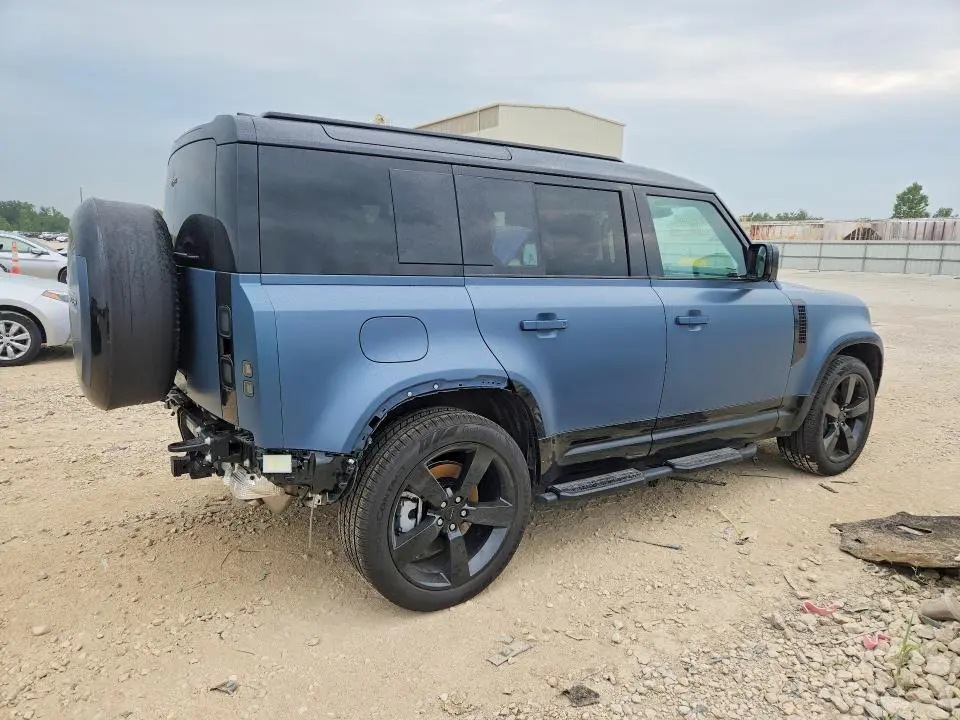 2026 LAND ROVER DEFENDER 110 X-DYNAMIC SE  
