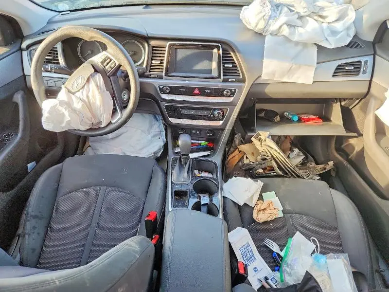 2019 HYUNDAI SONATA SE  