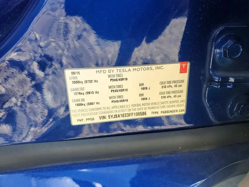 2015 TESLA MODEL S   