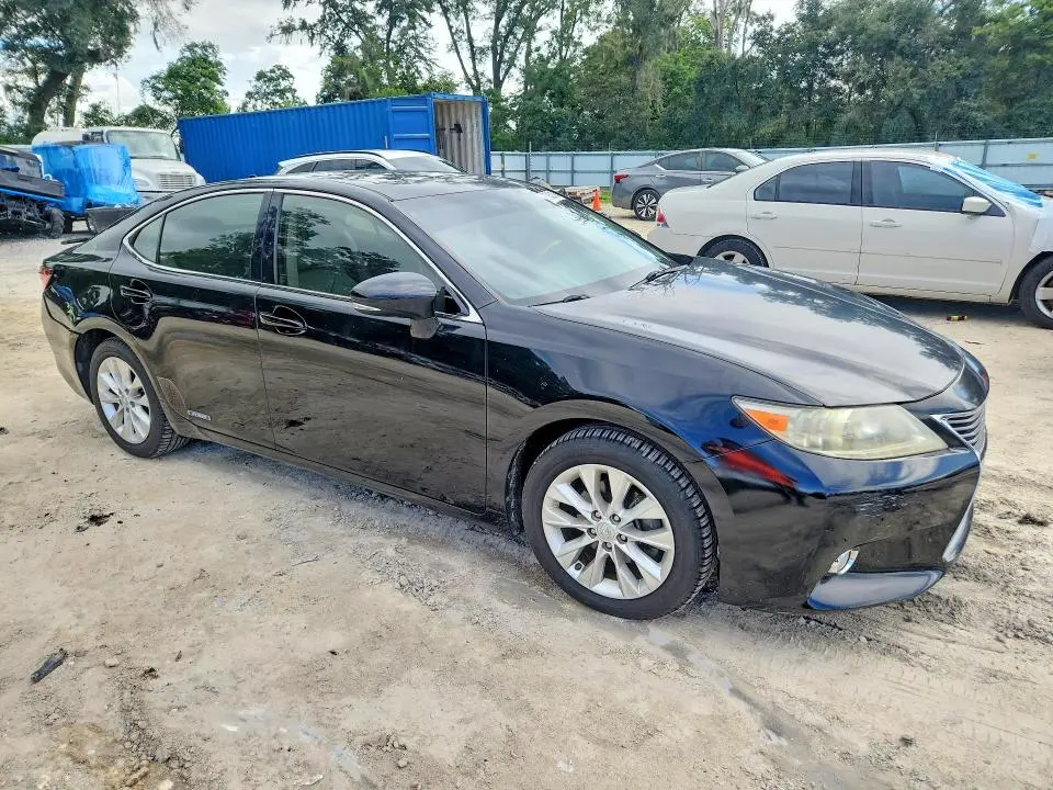 2013 LEXUS ES 300H  