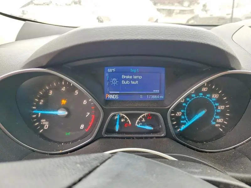 2015 FORD ESCAPE SE  