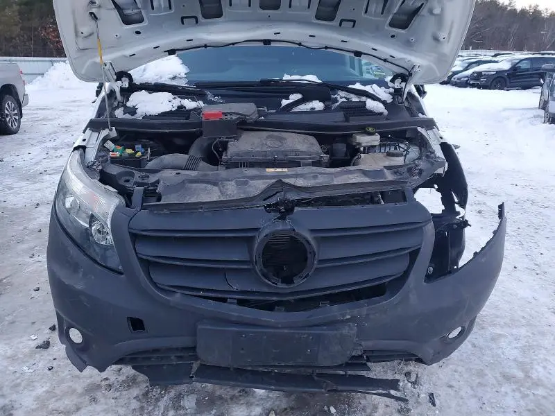 2023 MERCEDES-BENZ METRIS   