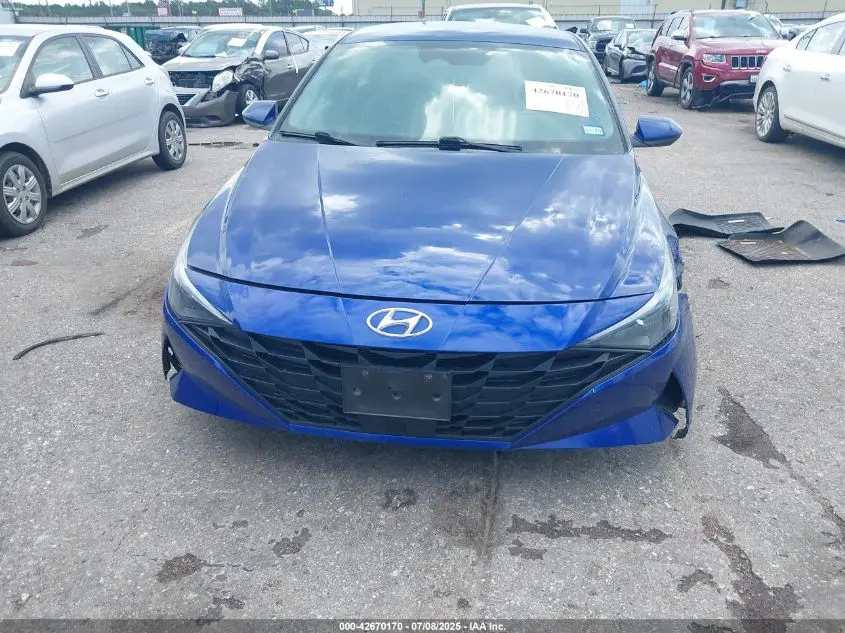 2022 HYUNDAI ELANTRA SEL