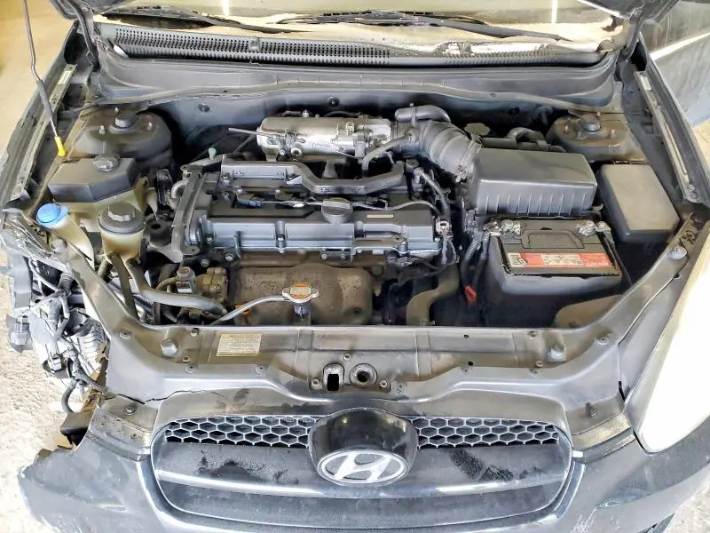 2010 HYUNDAI ACCENT   