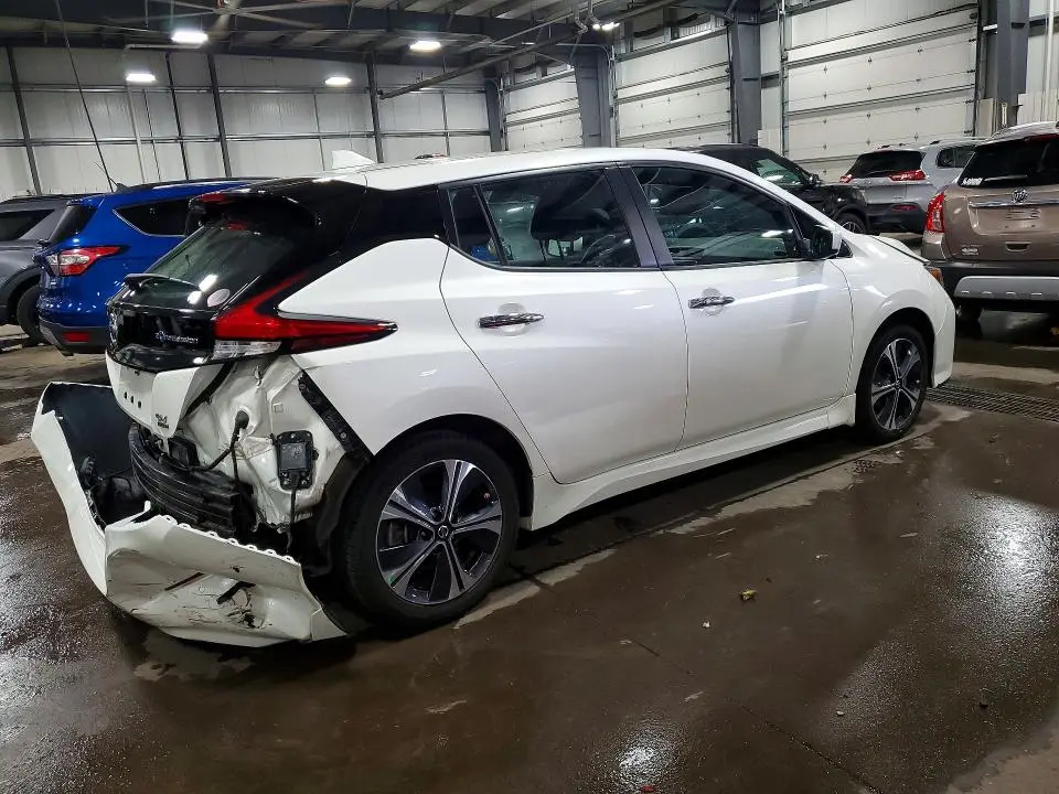 2021 NISSAN LEAF SV PLUS  