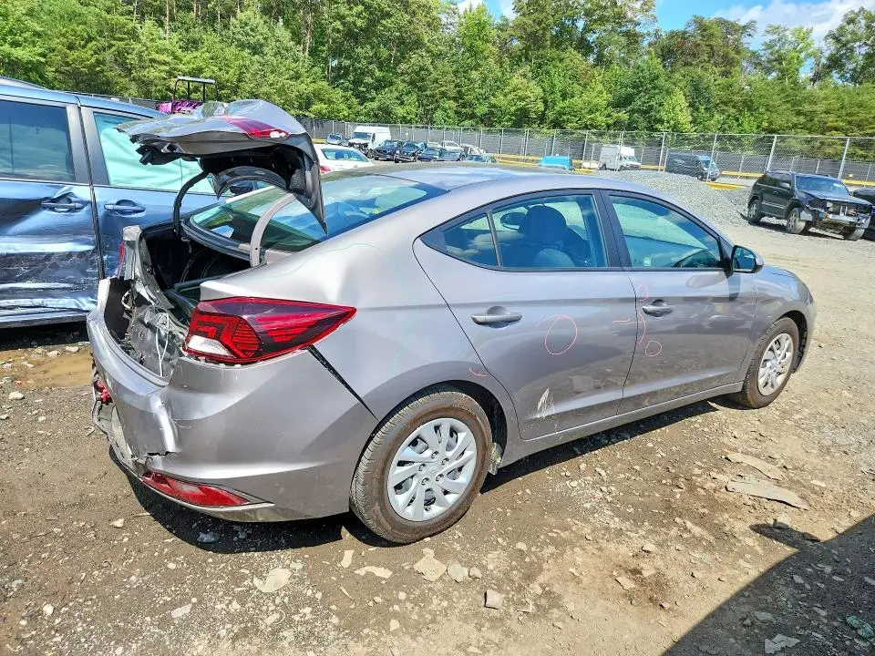 2020 HYUNDAI ELANTRA SE  