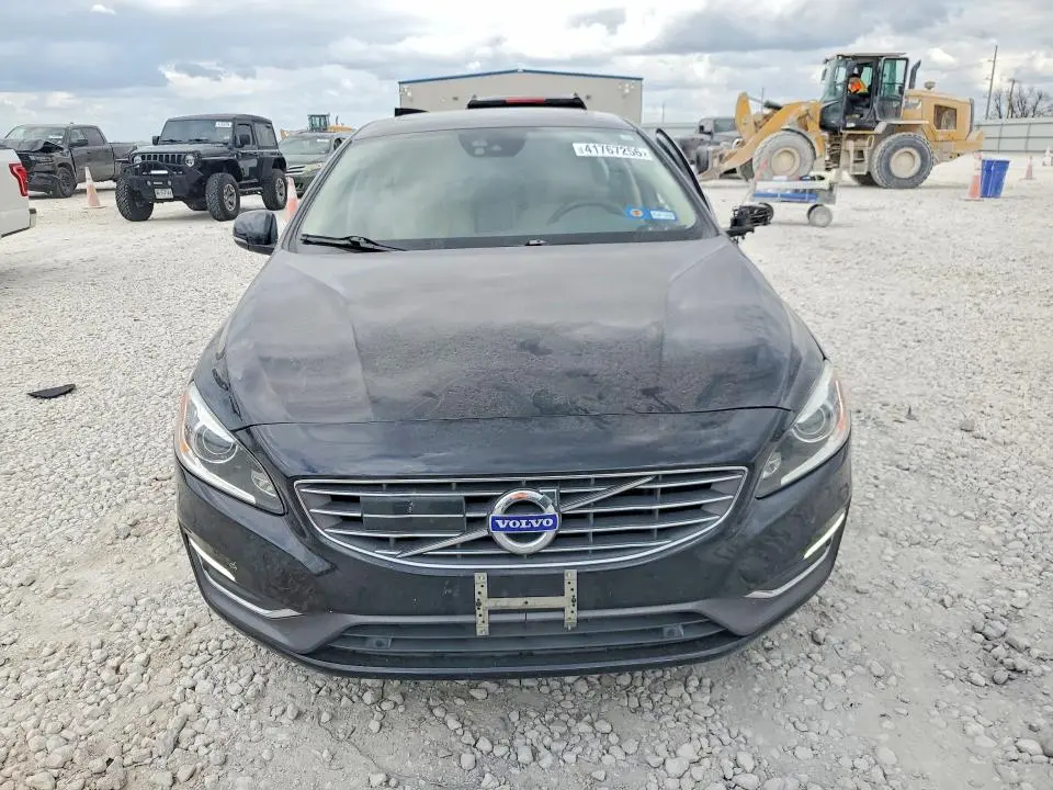 2016 VOLVO S60 PLATINUM  