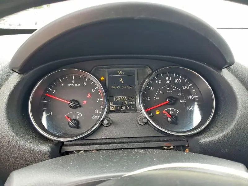 2013 NISSAN ROGUE S  