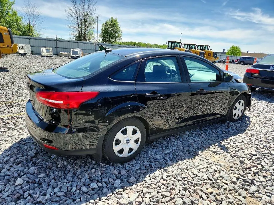2016 FORD FOCUS S  