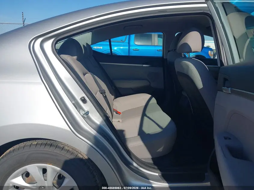 2020 HYUNDAI ELANTRA SE