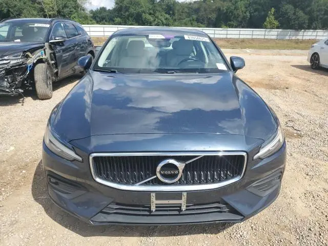 2021 VOLVO S60 T6 MOMENTUM  