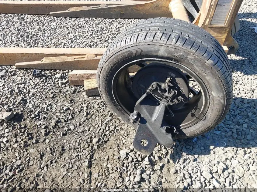 2016 CHEVROLET CRUZE LIMITED LS AUTO