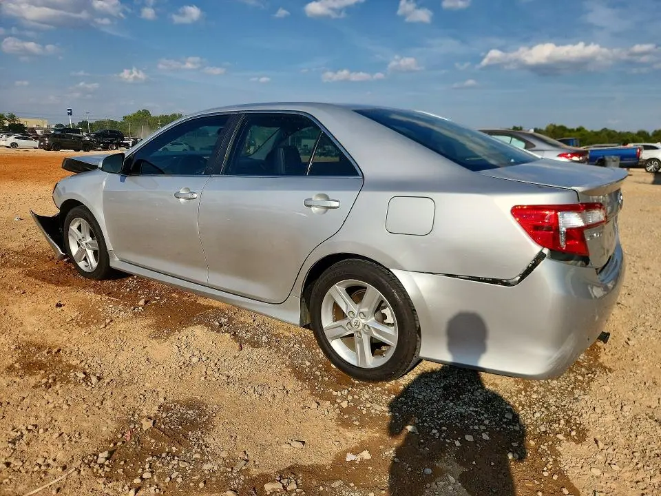 2012 TOYOTA CAMRY SE  