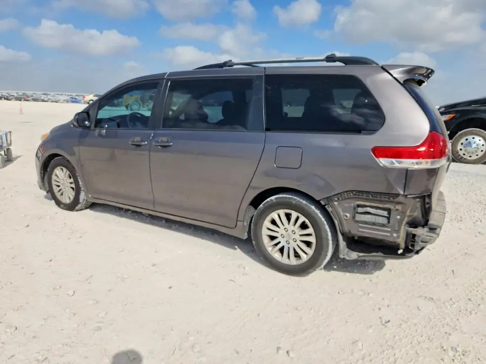 2011 TOYOTA SIENNA XLE 8-PASSENGER  