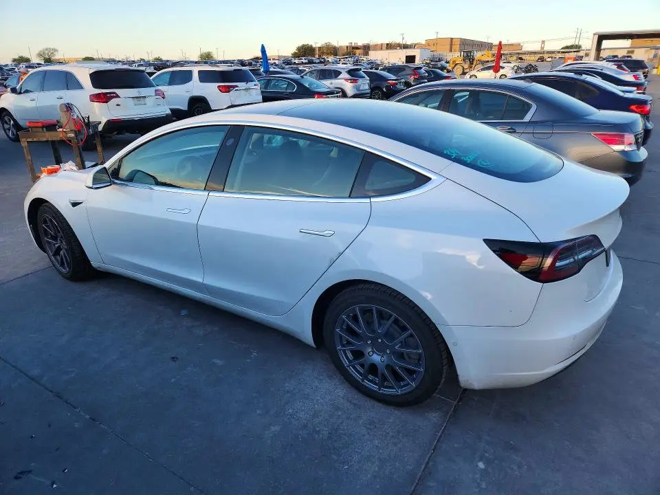 2019 TESLA MODEL 3   