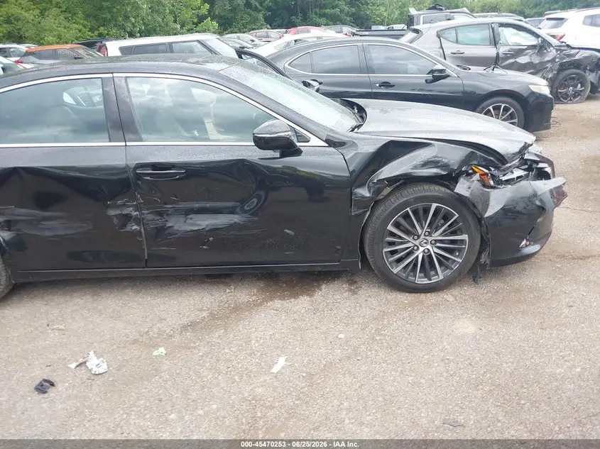 2022 LEXUS ES 250  