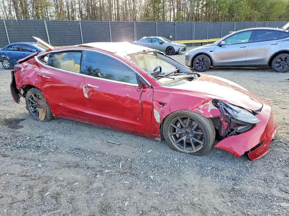 2018 TESLA MODEL 3   