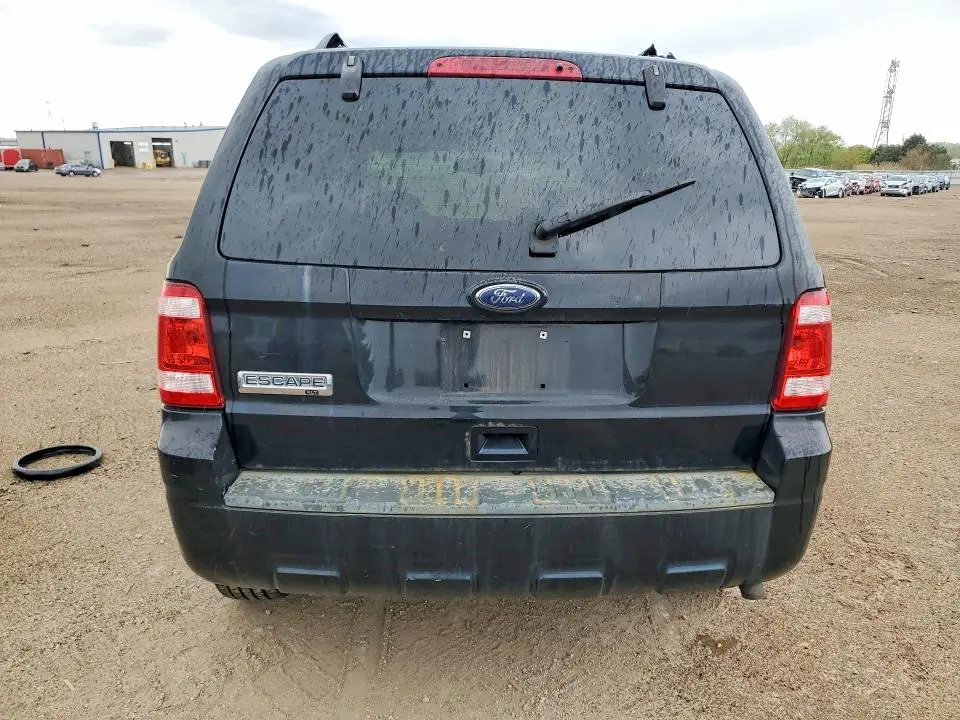 2010 FORD ESCAPE XLT  