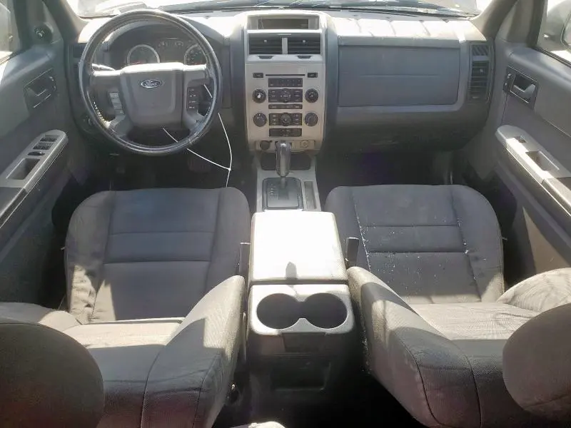 2011 FORD ESCAPE XLT  
