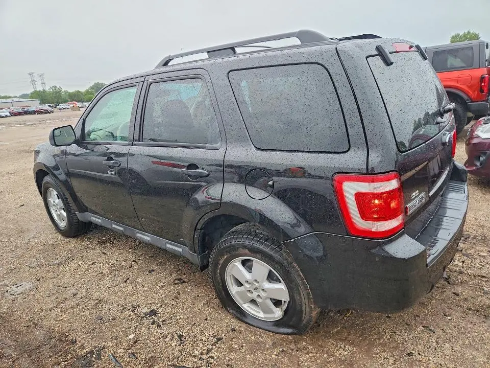 2011 FORD ESCAPE XLT  