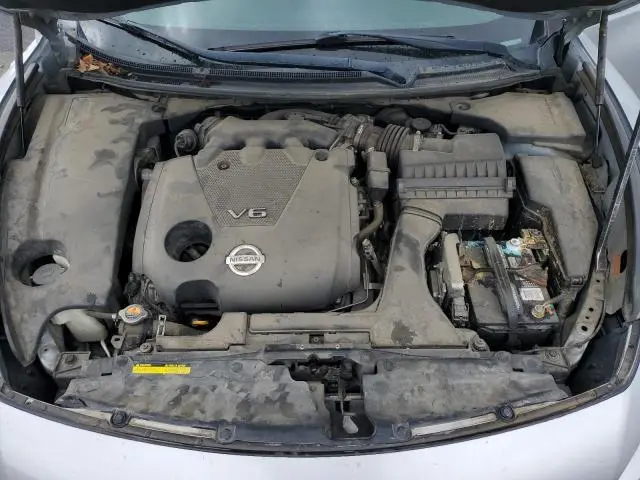 2011 NISSAN MAXIMA S  