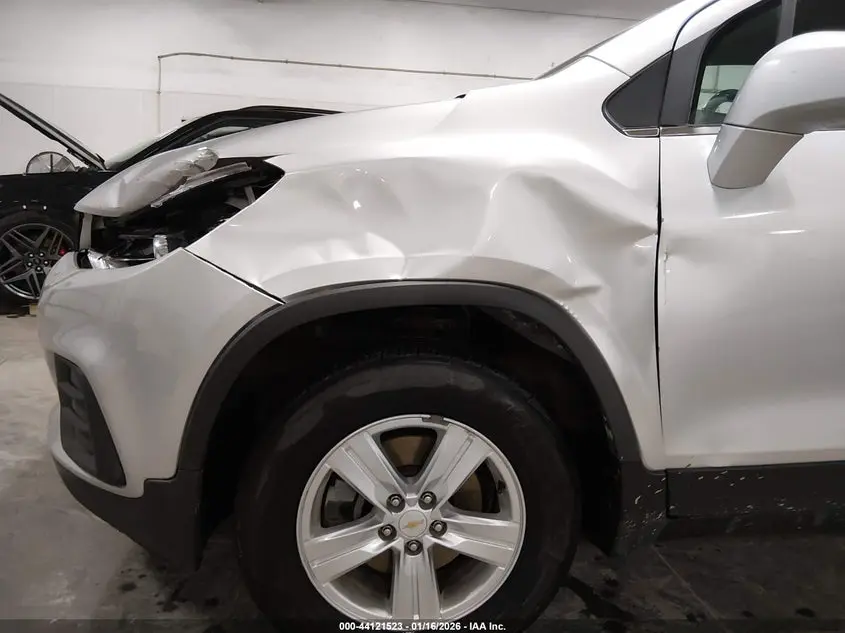 2017 CHEVROLET TRAX LT