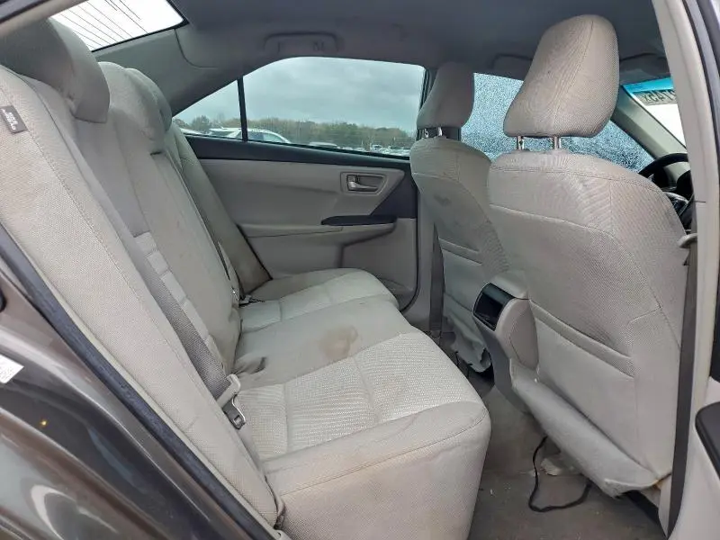 2016 TOYOTA CAMRY LE  