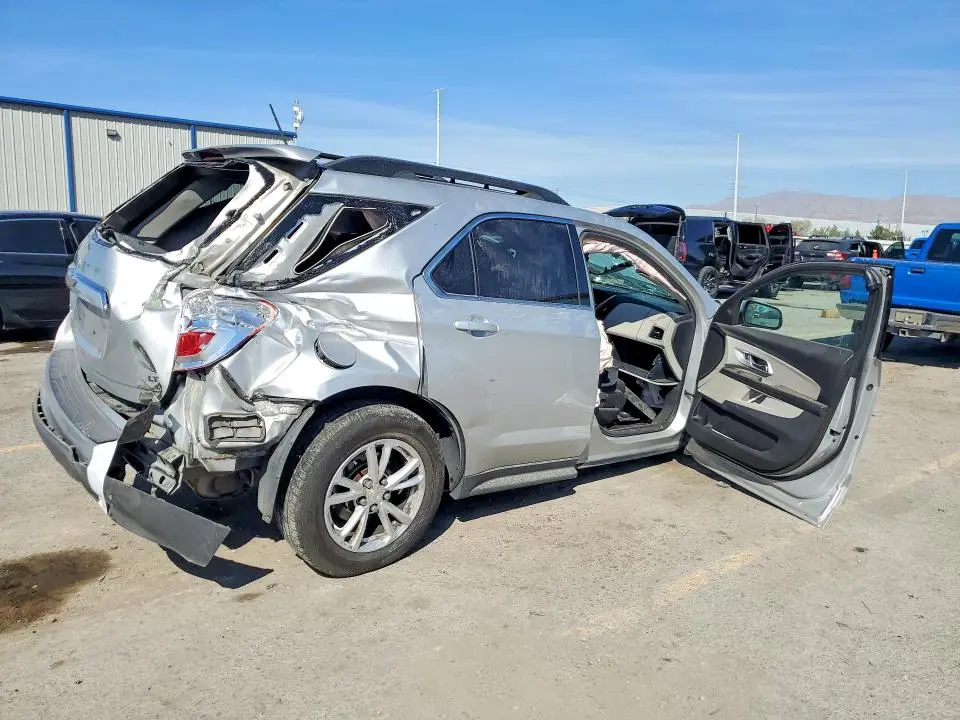 2017 CHEVROLET EQUINOX LT  