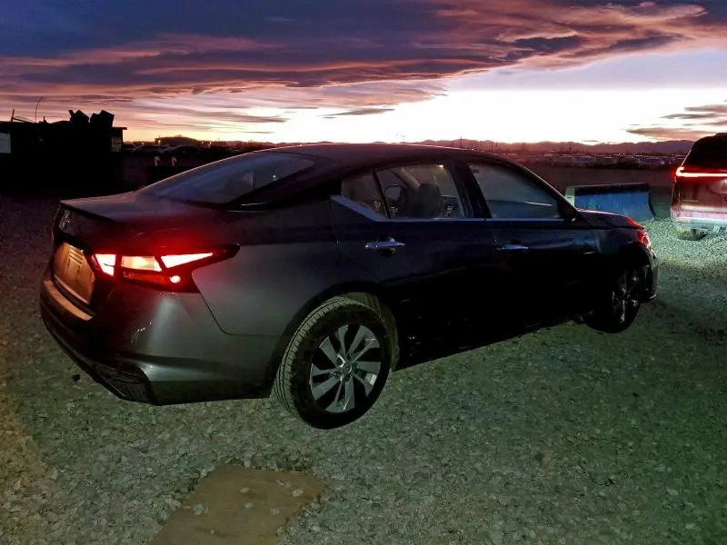 2024 NISSAN ALTIMA S  