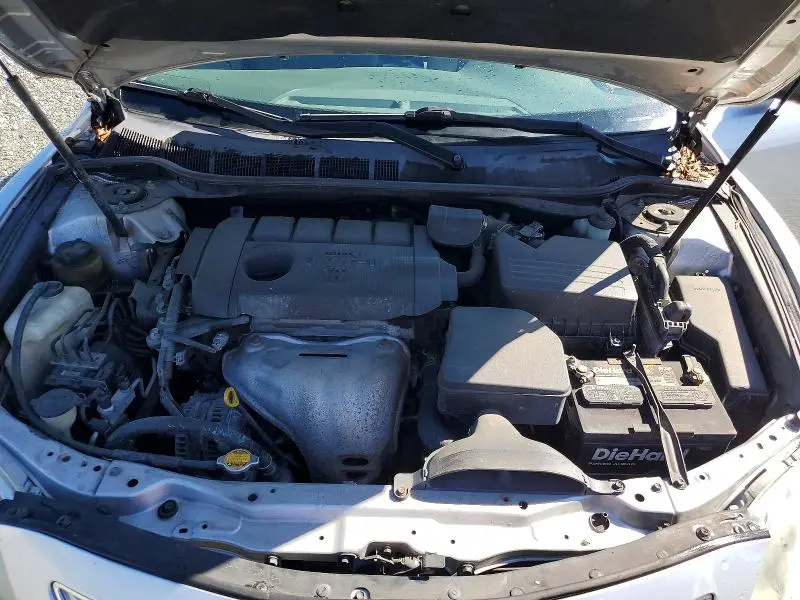 2011 TOYOTA CAMRY LE  