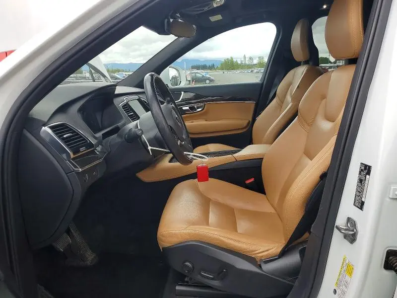 2018 VOLVO XC90 T6  