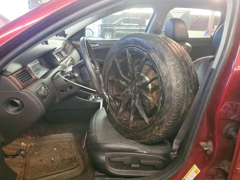 2010 CHEVROLET IMPALA LT  