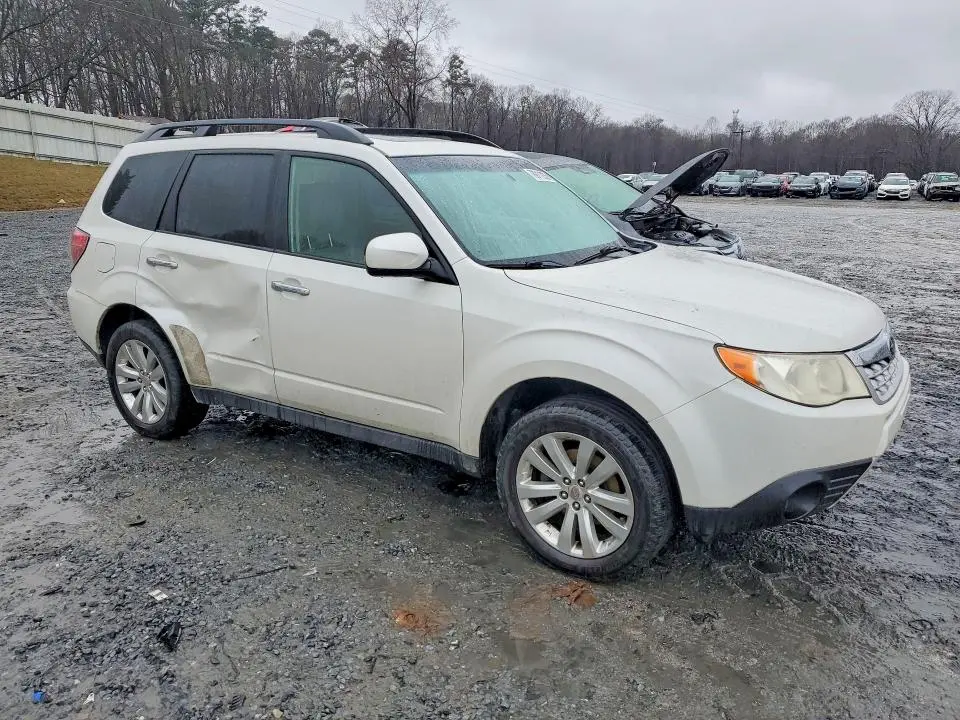 2011 SUBARU FORESTER 2.5X PREMIUM  