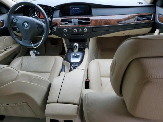 2010 BMW 528 I  