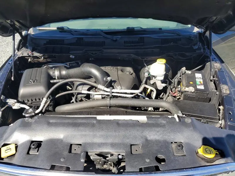 2017 RAM 1500 SLT  