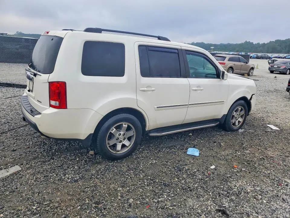 2011 HONDA PILOT TOURING  