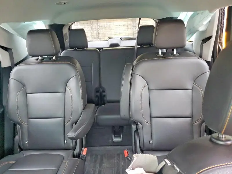 2021 CHEVROLET TRAVERSE LT  