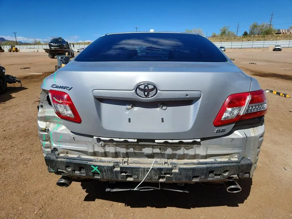2010 TOYOTA CAMRY SE  