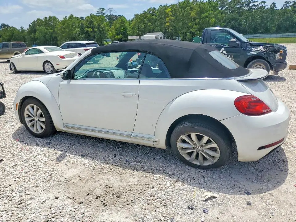 2017 VOLKSWAGEN BEETLE S/SE  