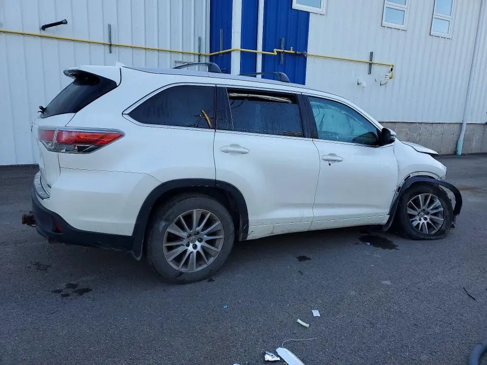 2015 TOYOTA HIGHLANDER XLE  