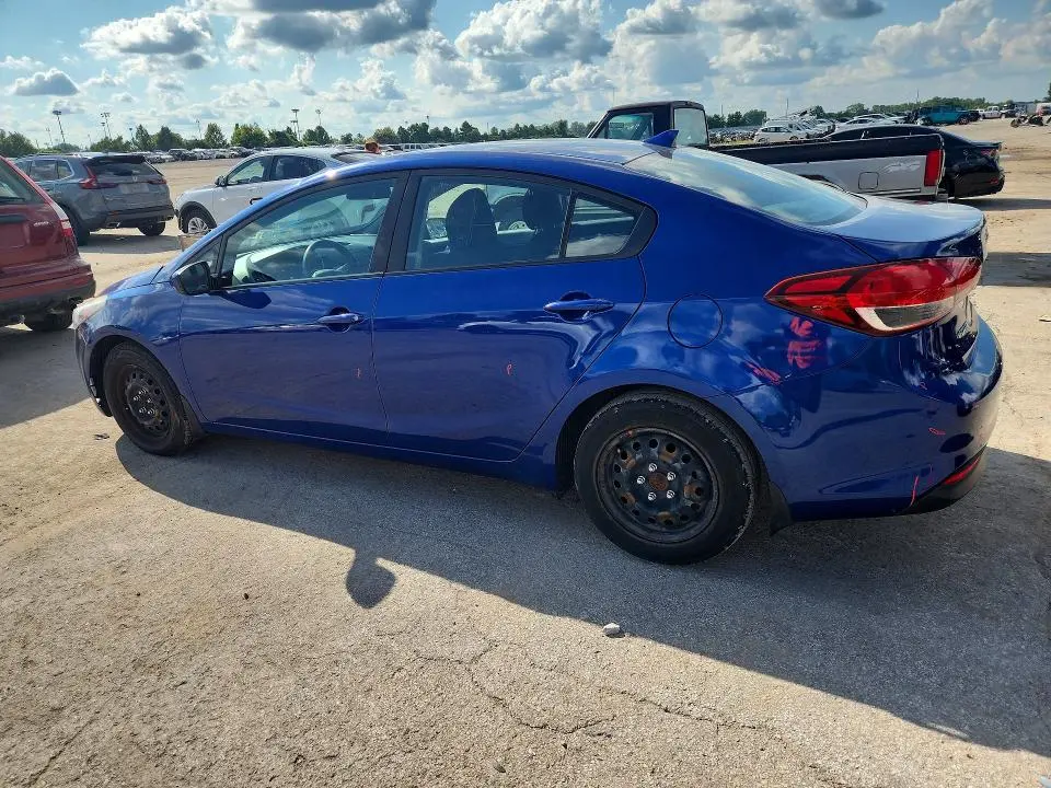 2017 KIA FORTE LX  