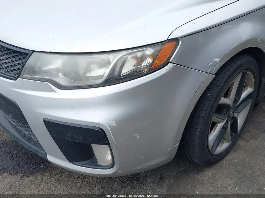 2010 KIA FORTE KOUP SX